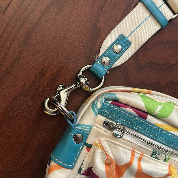 Auth Coach Rare Scribble Logo Rainbow Hampton Field Camera Crossbody Bag! - Picture 4 of 11